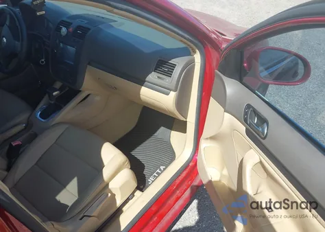 2006 Volkswagen Jetta 2.5 из США, поврежденный, VIN 3VWSF71K46M658598